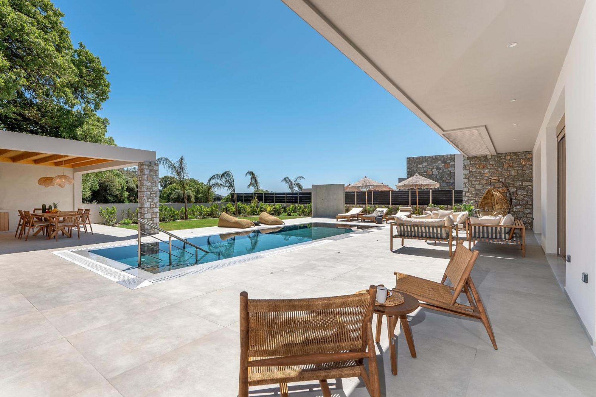Vila Emerald Estate Asgourou